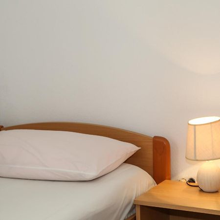 Apartments Butkovic ฮวาร์ ห้อง รูปภาพ